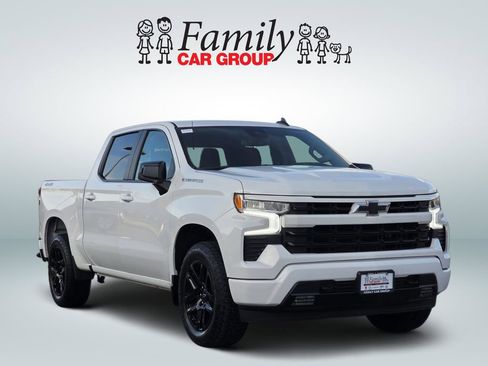 Used 2024 Chevrolet Silverado 1500 RST w/ Convenience Package II AWD/4WD image 2