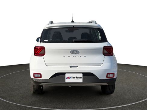 Certified 2025 Hyundai Venue SEL image 5