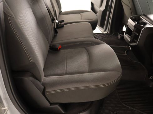 Used 2024 RAM 2500 Big Horn w/ Sport Appearance Package image 14