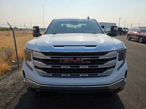 Used 2023 GMC Sierra 1500 SLE w/ X31 Off-Road Package AWD/4WD image 2
