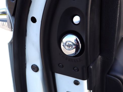 Used 2011 Rolls-Royce Ghost RWD image 65