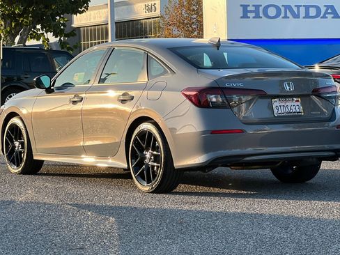 Used 2025 Honda Civic FWD Hybrid Sedan image 3