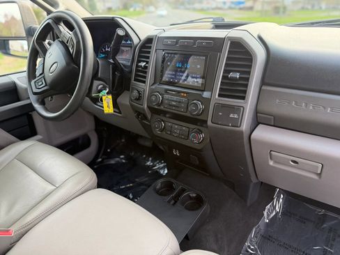 Used 2019 Ford F250 XL w/ STX Appearance Package image 22