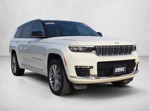 Used 2024 Jeep Grand Cherokee L Summit w/ Luxury Tech Group V AWD/4WD image 3