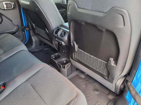 New 2025 Jeep Gladiator Rubicon image 8