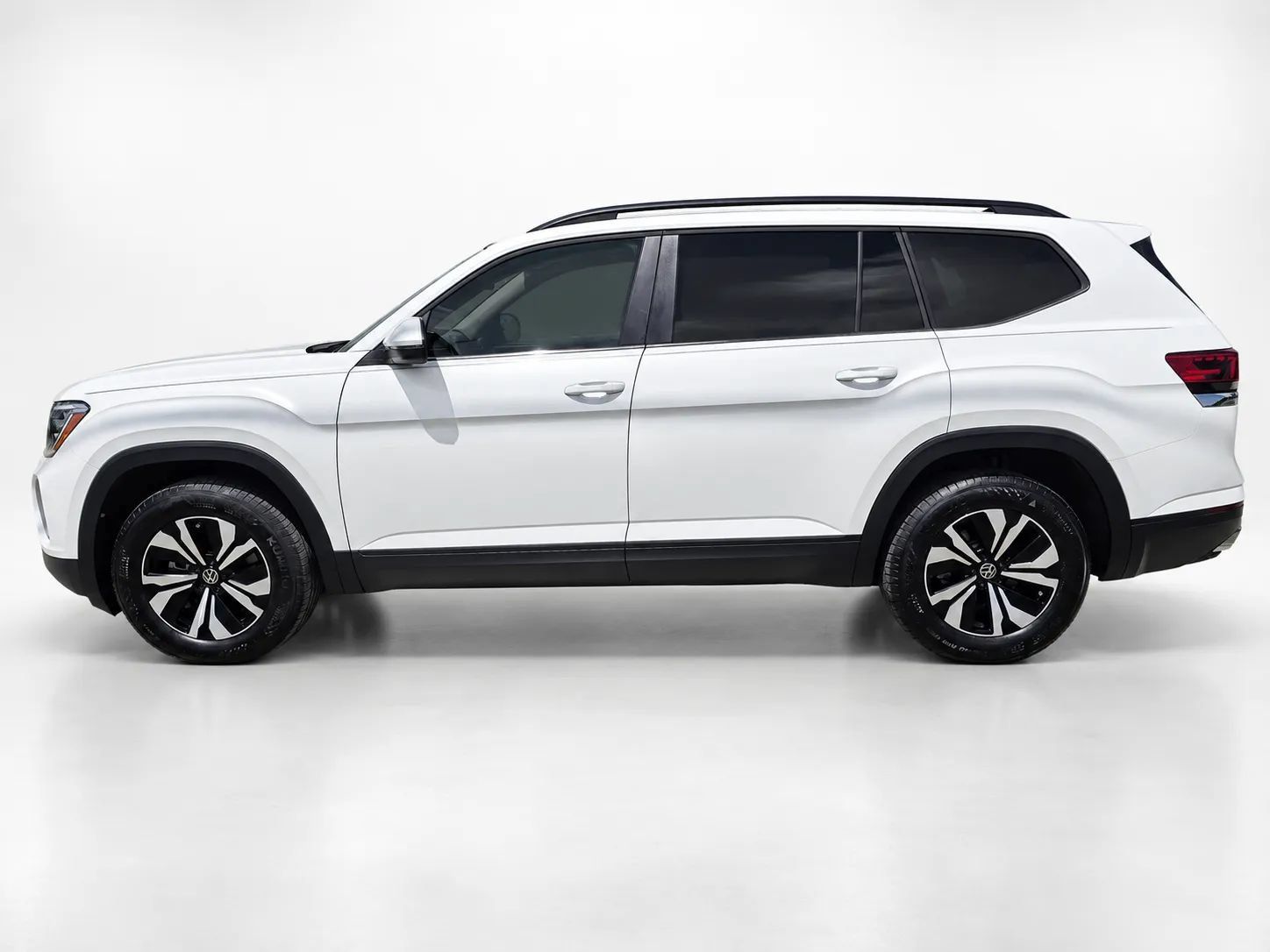 Used 2026 Volkswagen Atlas SE FWD image 9