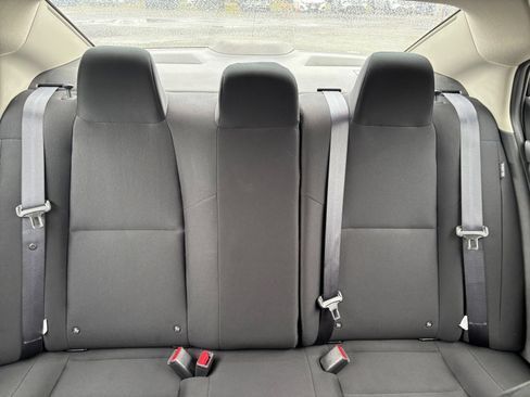 Used 2025 Nissan Sentra S FWD image 33