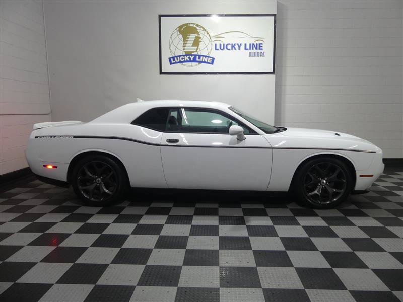 Used 2018 Dodge Challenger SXT Plus RWD image 6