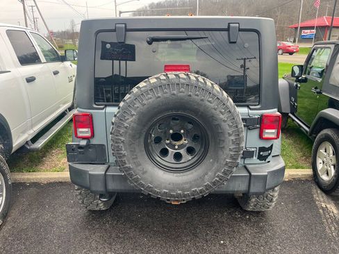 Used 2015 Jeep Wrangler Unlimited Sport w/ Quick Order Package 24S image 4