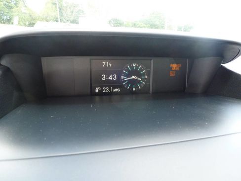 Used 2016 Subaru Forester 2.5i AWD/4WD image 22