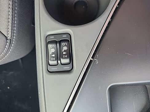 Certified 2025 Subaru Crosstrek 2.0i Premium image 9