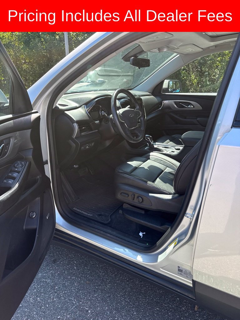Used 2021 Chevrolet Traverse RS AWD/4WD image 6