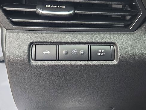 Certified 2025 Nissan Altima 2.5 SR FWD image 25