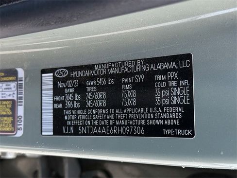 Used 2024 Hyundai Santa Cruz SE image 31