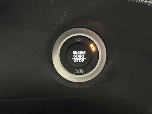 New 2026 Chrysler Pacifica Select image 22