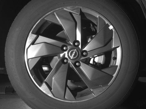 Used 2025 Nissan Rogue SV image 13