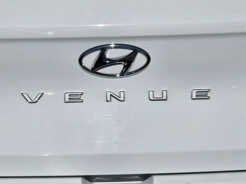 Used 2020 Hyundai Venue SEL w/ Convenience Package image 23