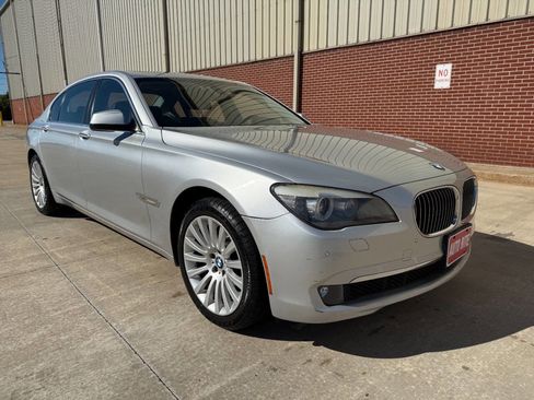 Used 2012 BMW 750Li xDrive image 2
