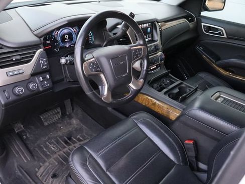 Used 2017 GMC Yukon Denali w/ Open Road Package AWD/4WD image 22