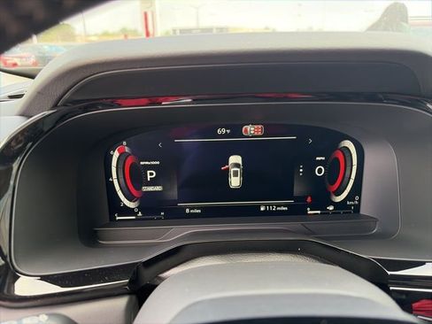 New 2026 Nissan Pathfinder Platinum image 14