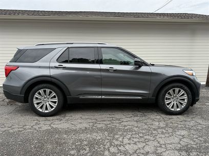 Used 2023 Ford Explorer Limited w/ Limited Technology Package
