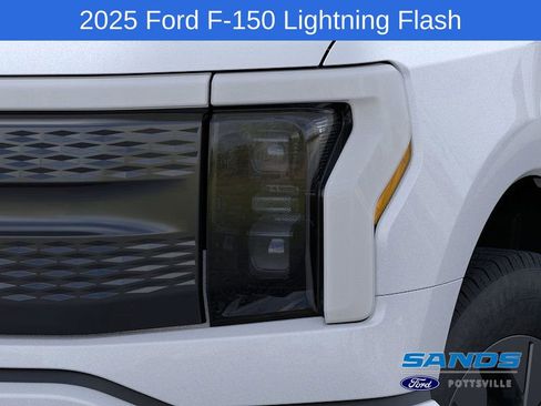 New 2025 Ford F150 Lightning Flash image 18