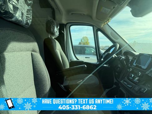 Used 2024 RAM ProMaster 2500 w/ Convenience Group image 4