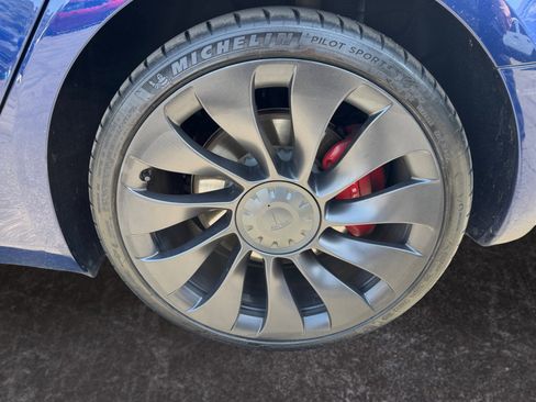 Used 2021 Tesla Model 3 Performance AWD/4WD image 14
