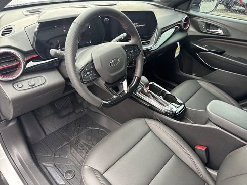 New 2026 Chevrolet Trax RS w/ Sunroof Package image 18