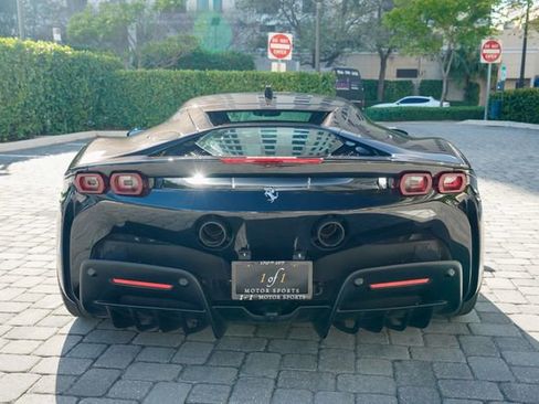 Used 2021 Ferrari SF90 Stradale image 22