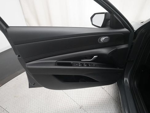 Used 2024 Hyundai Elantra Limited FWD image 27