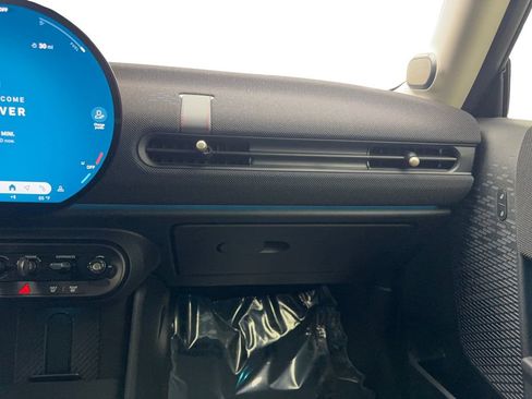 Used 2025 MINI Cooper S image 53