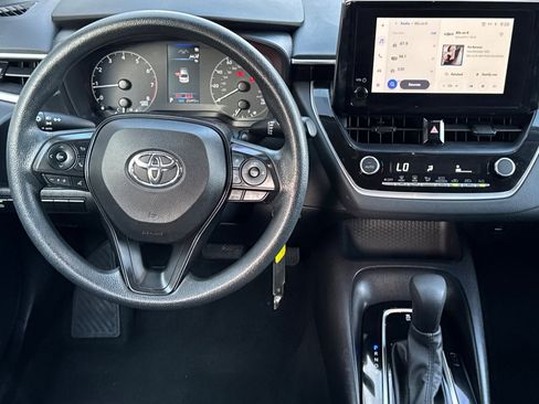 Used 2024 Toyota Corolla LE image 14
