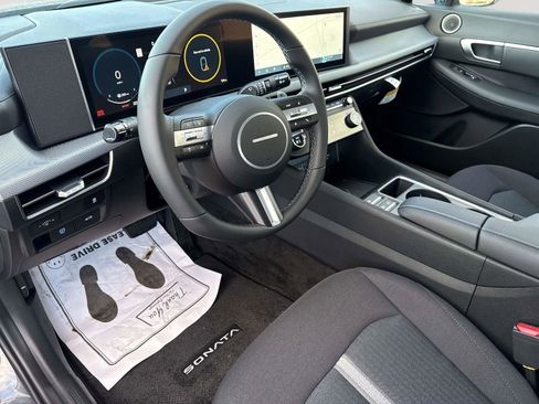 New 2025 Hyundai Sonata SEL FWD image 22