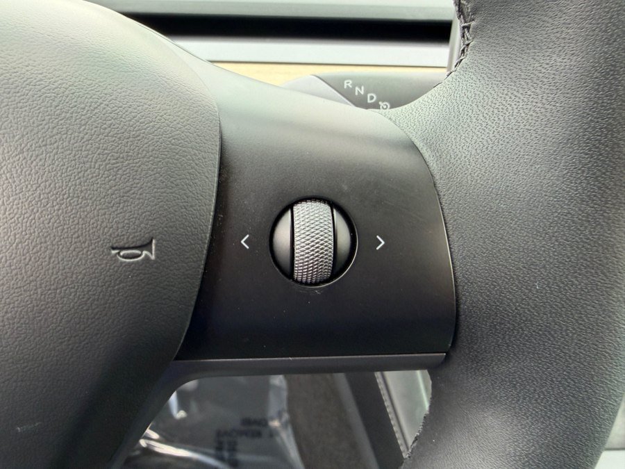 Used 2023 Tesla Model 3 Standard Range RWD image 13
