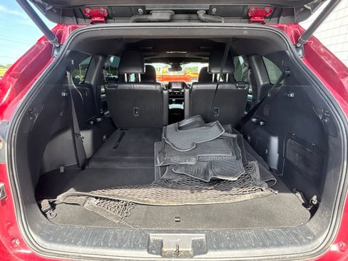 Used 2022 Toyota Highlander XSE FWD image 32