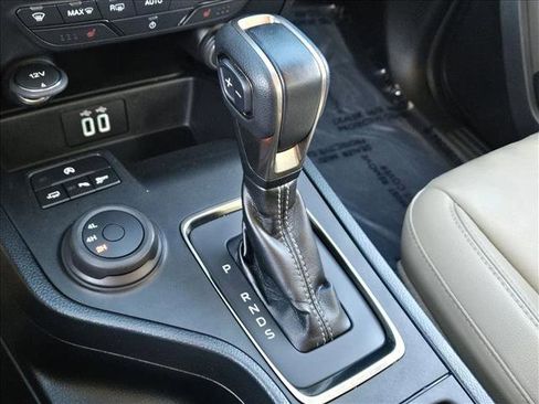 Used 2021 Ford Ranger Lariat w/ Equipment Group 501A High image 12