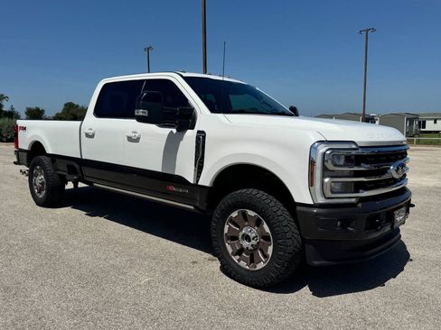 Used 2024 Ford F350 King Ranch AWD/4WD image 15