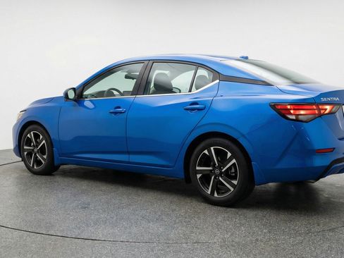 Used 2025 Nissan Sentra SV FWD image 6