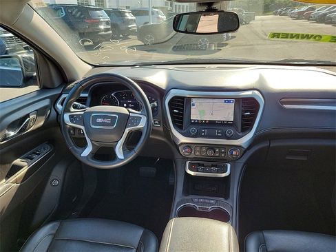 Used 2023 GMC Acadia SLT image 9