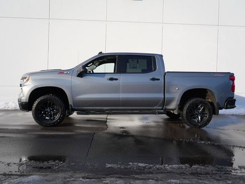 Used 2024 Chevrolet Silverado 1500 LT Trail Boss w/ Convenience Package II image 6