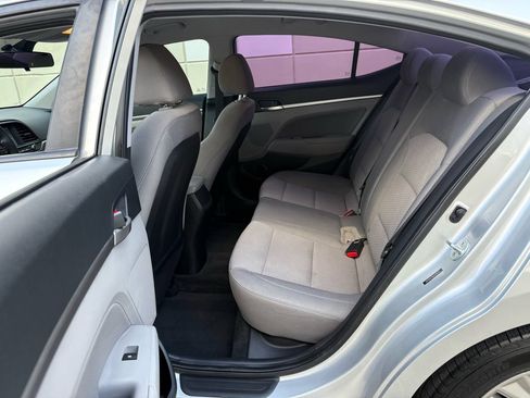 Used 2019 Hyundai Elantra SEL FWD image 22