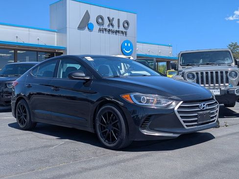Used 2018 Hyundai Elantra SEL FWD image 1