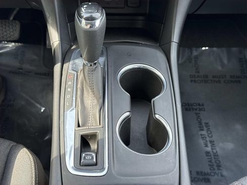 Used 2020 Chevrolet Equinox LT AWD/4WD image 13
