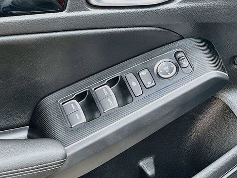 Used 2025 Honda Civic Sport Touring image 18