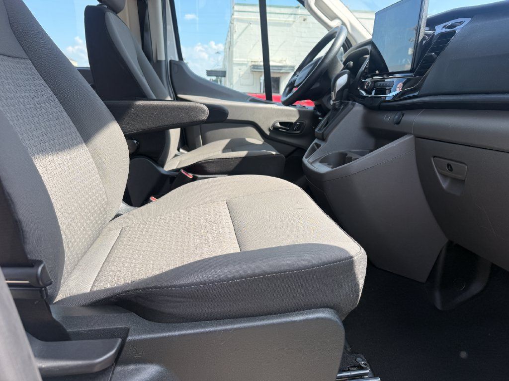 Used 2024 Ford Transit 350 XLT RWD image 12