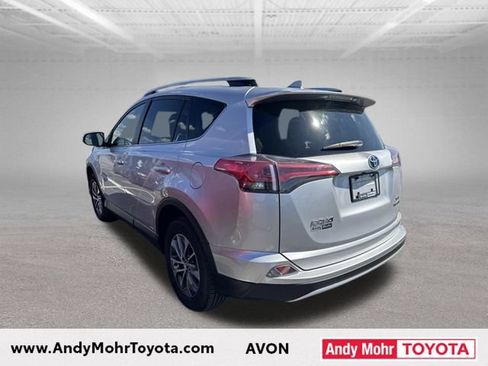 Used 2016 Toyota RAV4 XLE AWD/4WD image 4