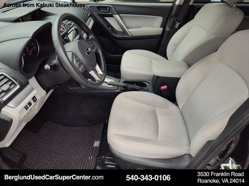 Used 2018 Subaru Forester 2.5i Premium w/ All-Weather Package AWD/4WD image 12