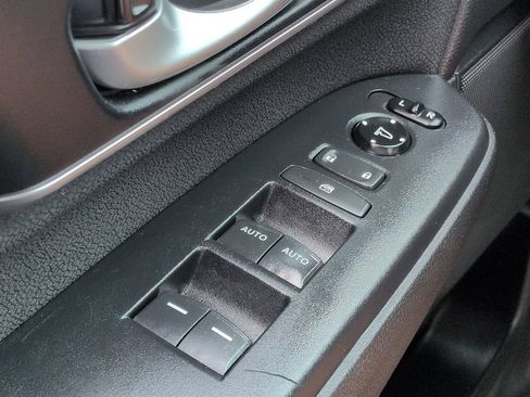 Used 2022 Honda CR-V EX image 24
