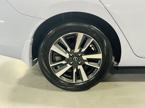 New 2025 Nissan Versa SV w/ Trunk Package image 10